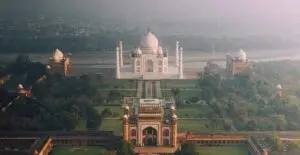 The Taj Mahal: Symbol of Love and Architectural Perfection (1632 CE) 4 Taj Mahal